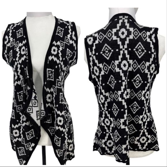 Charming Charlie black and white Aztec open knit vest - Picture 1 of 10